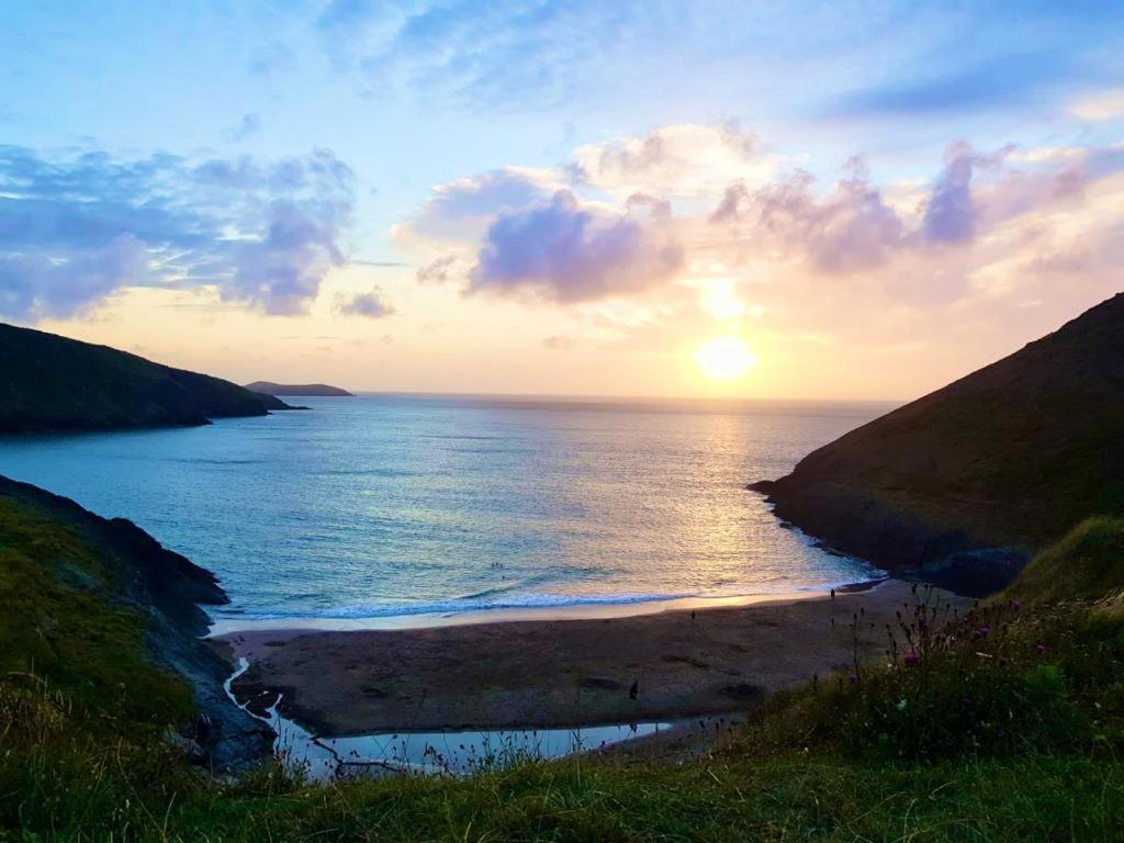 הוילה Wild Coastal Retreat At Troed Y Rhiw Aberporth, West Wales מראה חיצוני תמונה